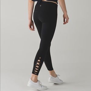 Lululemon Pure Practice Pants. Size 4